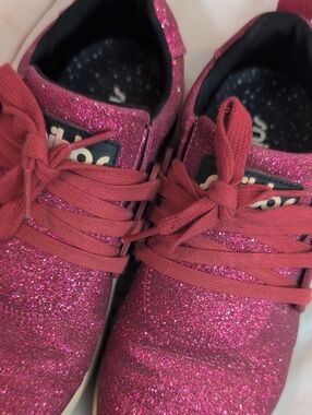 Snibbs Tech Sparkly Glittery Slip On Women's Size 9 Shoes